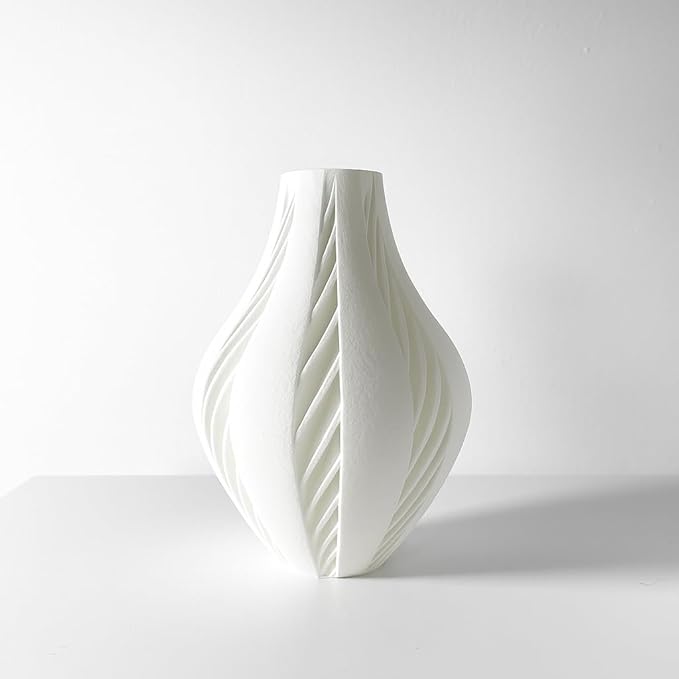 Yorio Vase