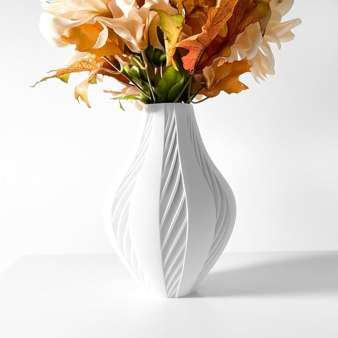 Yorio Vase