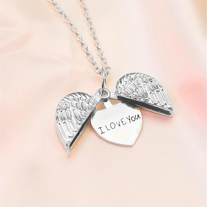 Trendy Heart Angel Wings