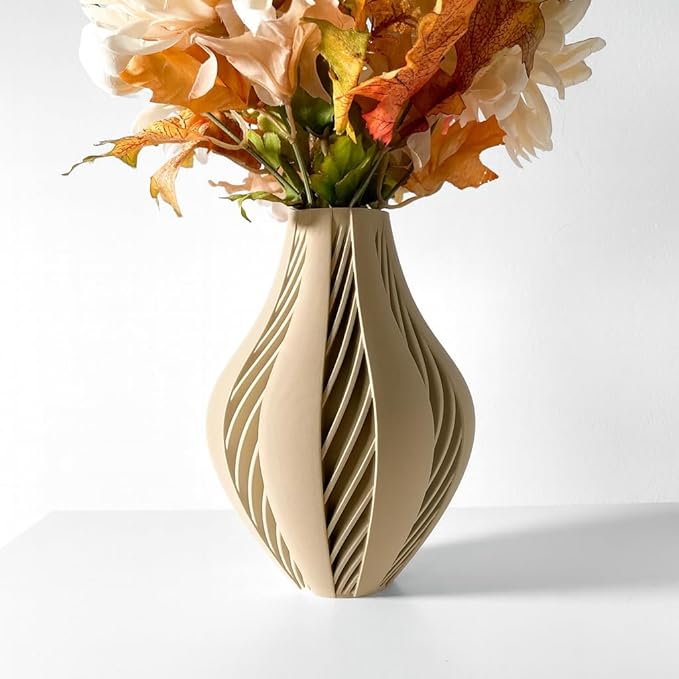 Yorio Vase