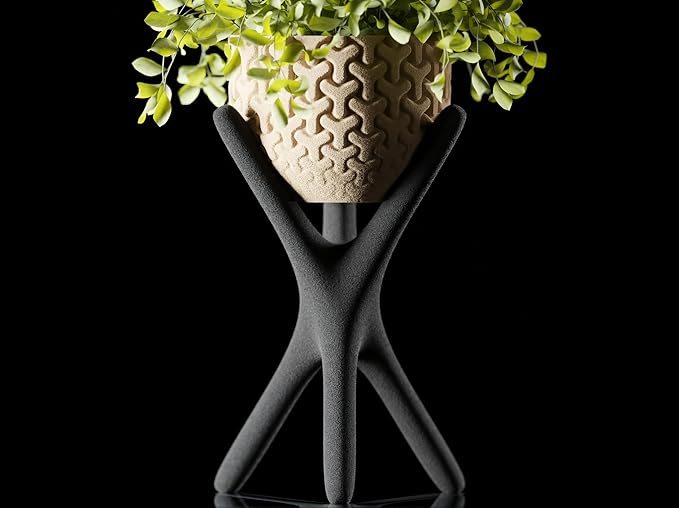 Triova Modern Plant Pot