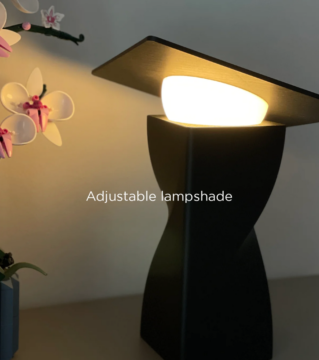 NOIR Desk Lamp